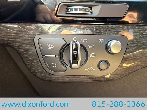 Used 2017 Audi Q7 3.0T Prestige AWD/4WD image 18