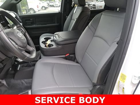 Used 2024 RAM 2500 Tradesman w/ Chrome Appearance Group image 17