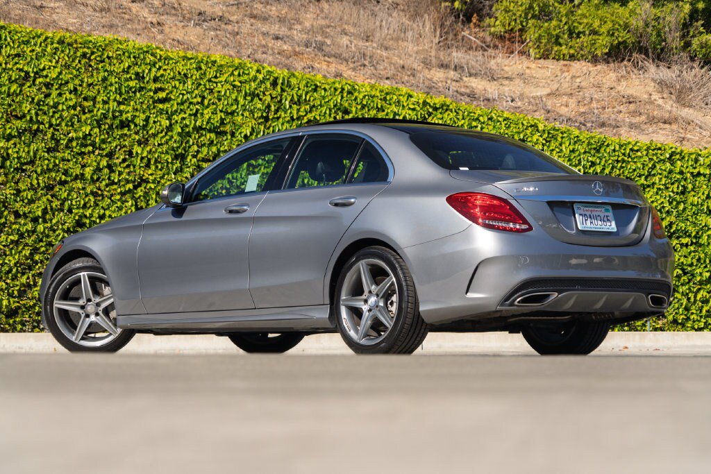 Used 2015 Mercedes-Benz C 300 Sedan image 2