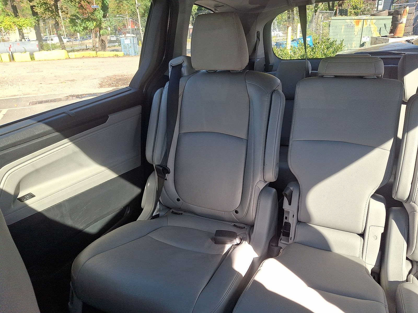 Used 2019 Honda Odyssey EX-L image 12