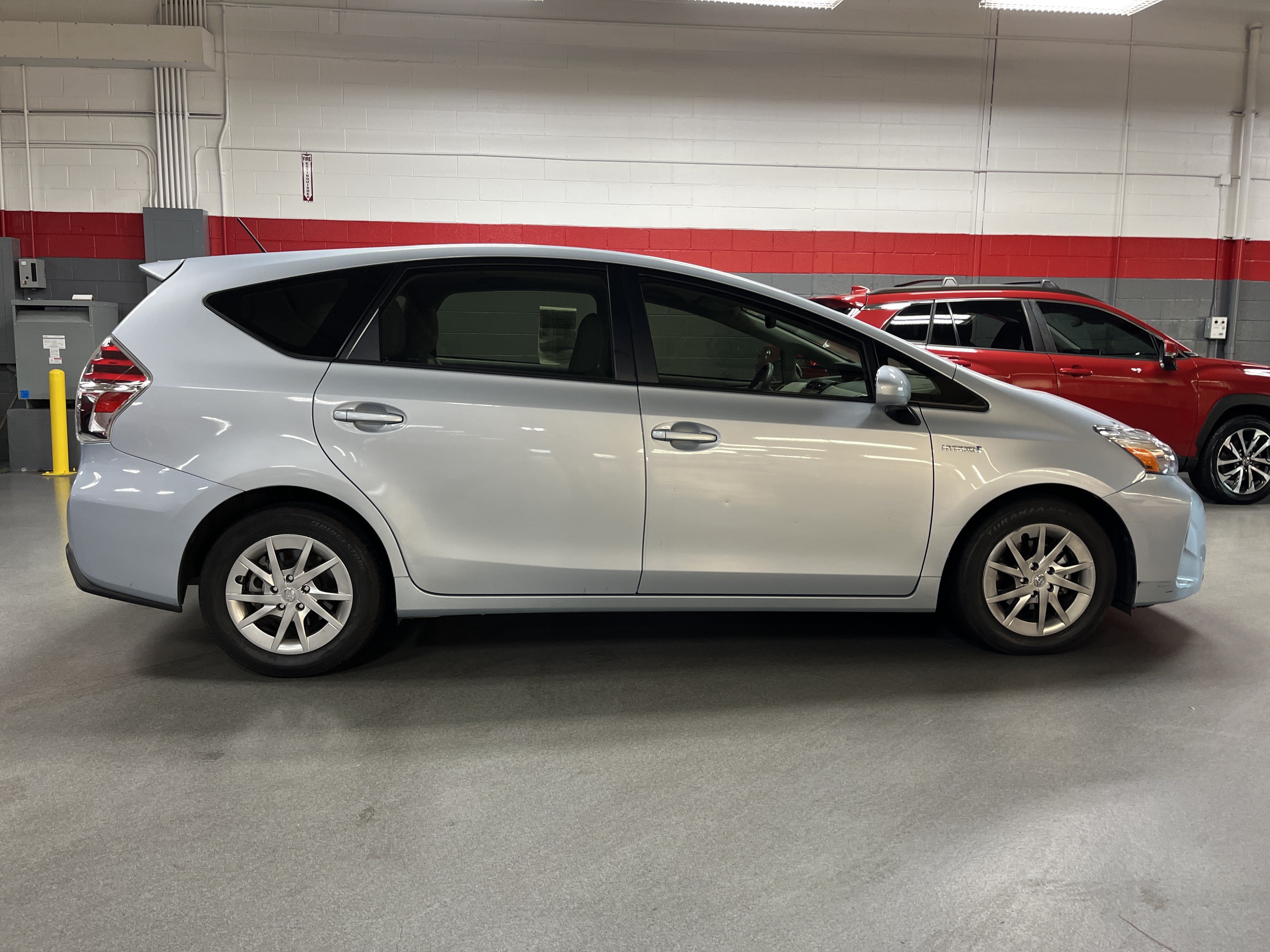 Used 2015 Toyota Prius V Four FWD image 3