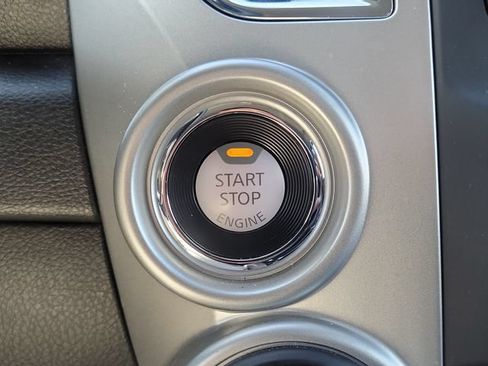Used 2024 Nissan Titan SV w/ SV Convenience Package AWD/4WD image 22