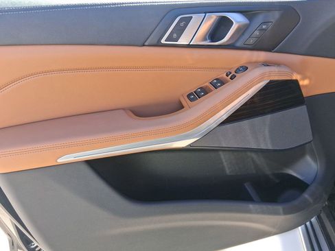 Certified 2023 BMW X5 xDrive40i w/ Premium Package image 12