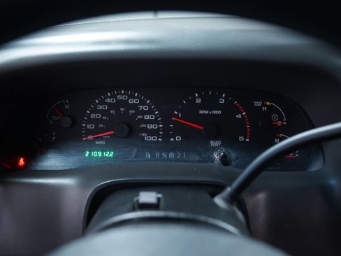 Used 2003 Ford F350 XLT image 31