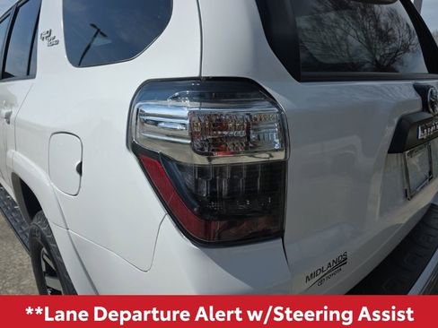 Used 2023 Toyota 4Runner TRD Off-Road image 10