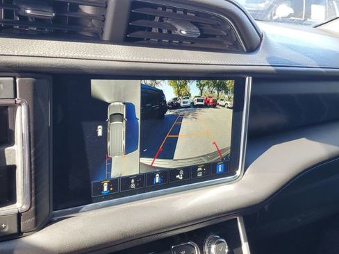 Used 2022 GMC Yukon Denali w/ Denali Premium Package image 21