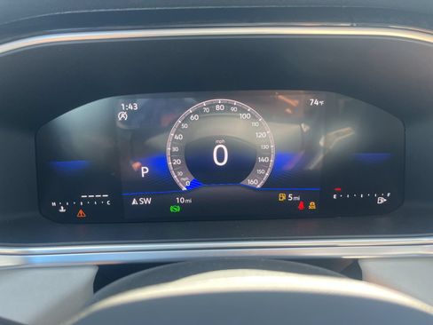 New 2026 Volkswagen Taos SE FWD image 15