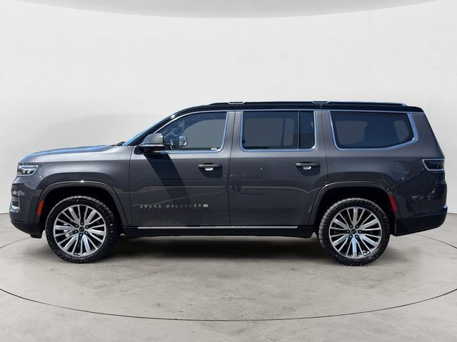 Used 2022 Jeep Grand Wagoneer Series III w/ Flexible Seating Group AWD/4WD image 2
