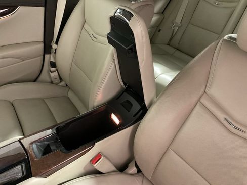 Used 2014 Cadillac XTS Premium FWD image 33