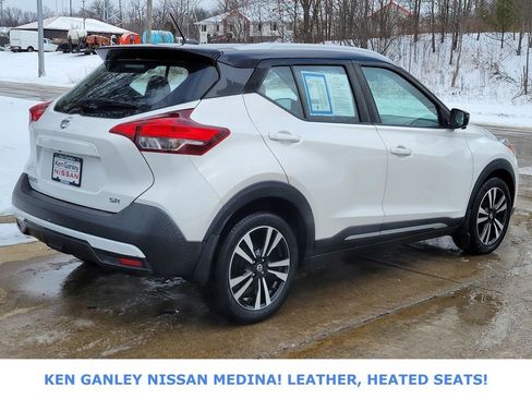 Used 2019 Nissan Kicks SR w/ SR Premium Package image 3