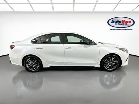 Used 2022 Kia Forte GT-Line w/ GT-Line Premium Package FWD image 10