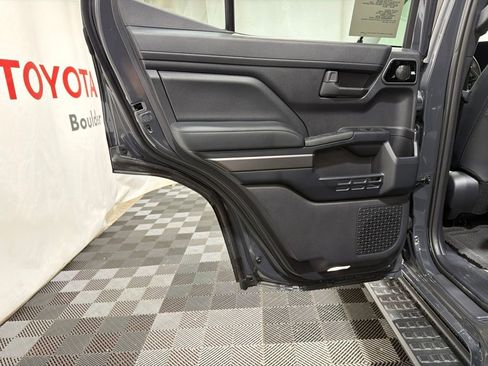 Used 2026 Toyota 4Runner TRD Off-Road Premium AWD/4WD image 18