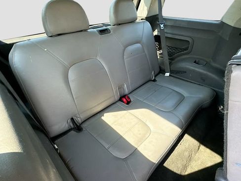 Used 2005 Ford Explorer XLT AWD/4WD image 25