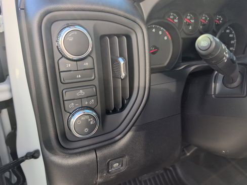 New 2026 GMC Sierra 2500 Pro w/ Convenience Package image 15