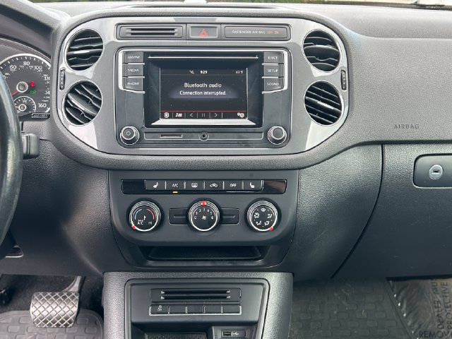 Used 2016 Volkswagen Tiguan S FWD image 13