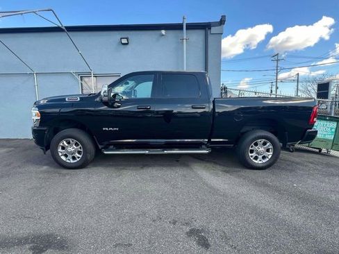 Used 2024 RAM 2500 Laramie AWD/4WD image 8