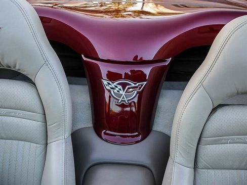 Used 2003 Chevrolet Corvette Convertible w/ Preferred Equipment Group1 image 31