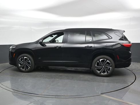 Used 2025 Buick Enclave Sport Touring AWD/4WD image 9