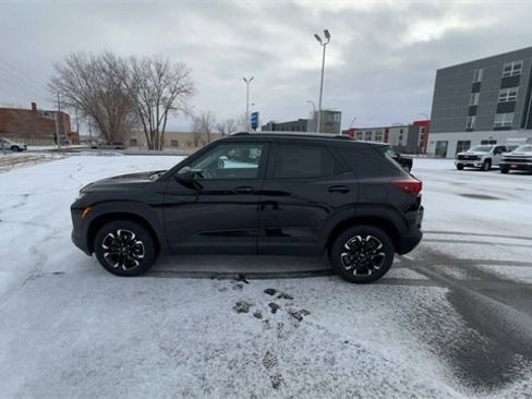 Used 2022 Chevrolet TrailBlazer LT image 5