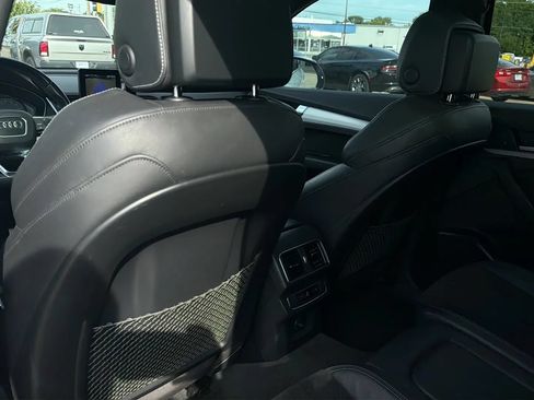 Used 2019 Audi SQ5 Premium w/ Convenience Package AWD/4WD image 40