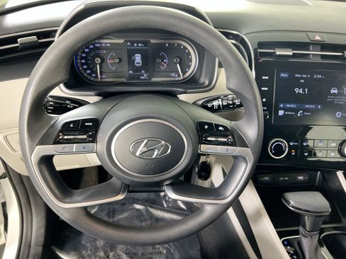 Used 2024 Hyundai Tucson SE image 11