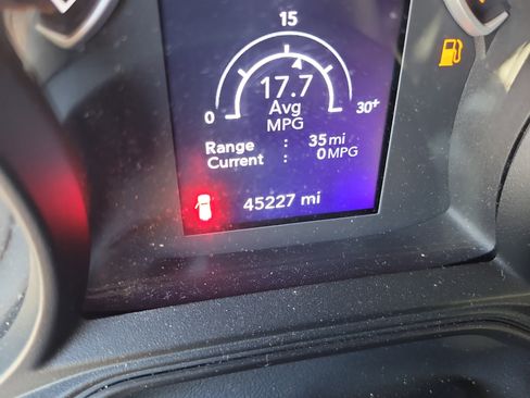 Used 2024 Jeep Wrangler Sport S image 30