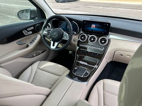 Certified 2022 Mercedes-Benz GLC 300 w/ Premium Package Lite image 33