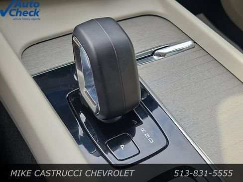 Used 2023 Volvo XC60 B5 Plus AWD/4WD image 20