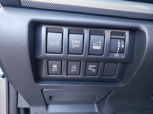 Used 2019 Subaru Forester Limited AWD/4WD image 17
