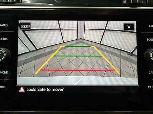 Used 2024 Volkswagen Tiguan S image 31