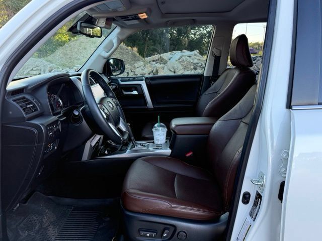 Used 2022 Toyota 4Runner Limited AWD/4WD image 15