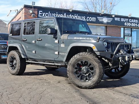 Used 2017 Jeep Wrangler Unlimited Rubicon w/ Dual Top Group image 2
