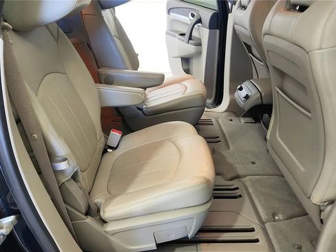 Used 2014 Buick Enclave Leather image 37