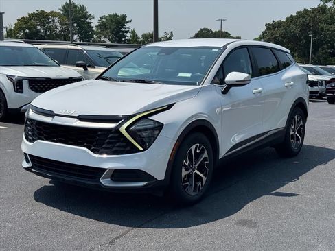 Certified 2023 Kia Sportage EX FWD image 7