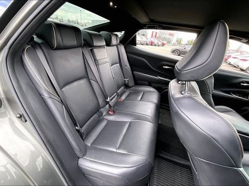 Used 2023 Toyota Crown Limited image 22