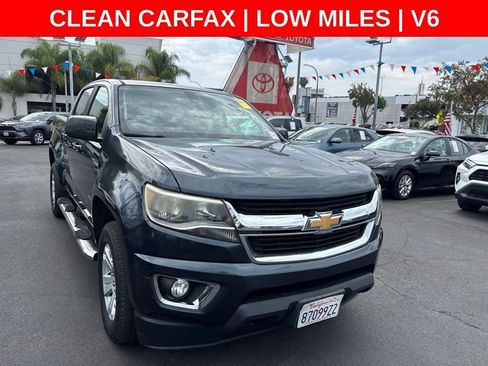 Used 2017 Chevrolet Colorado LT w/ LT Convenience Package RWD image 2