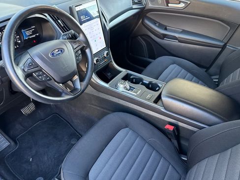 Used 2024 Ford Edge SE w/ Cargo Accessory Package image 10