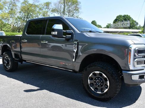 Used 2023 Ford F250 Platinum w/ Tremor Off-Road Package AWD/4WD image 34