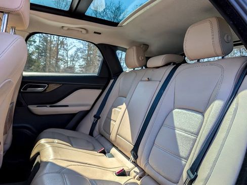 Used 2017 Jaguar F-PACE Prestige image 14