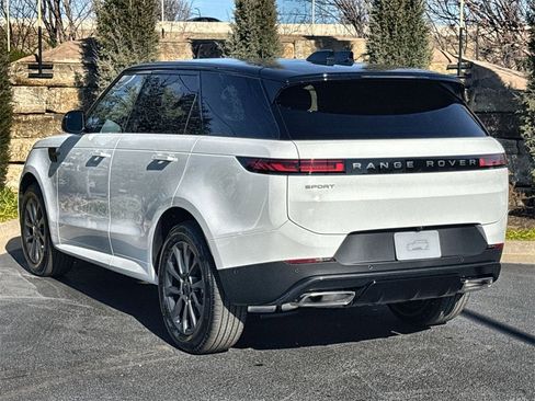 Used 2025 Land Rover Range Rover Sport Dynamic SE image 3