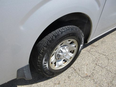 Used 2016 Nissan NV 2500 SV RWD image 20