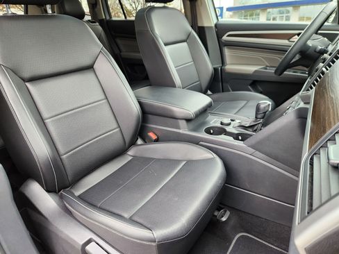 Certified 2021 Volkswagen Atlas SE image 14