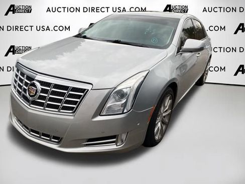 Used 2015 Cadillac XTS Luxury w/ Driver Awareness Package image 3