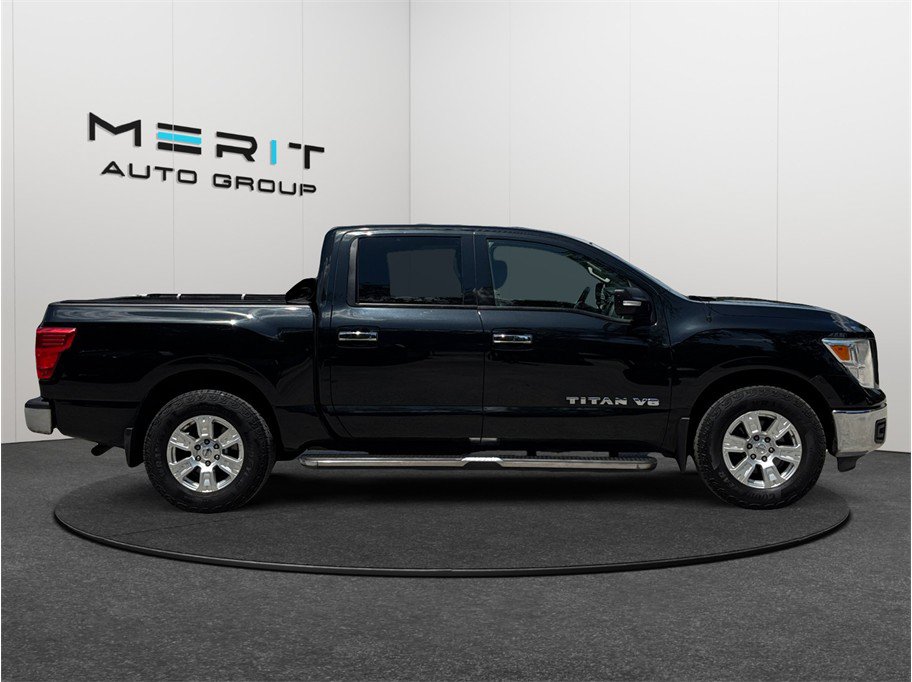 Used 2019 Nissan Titan SV RWD image 10