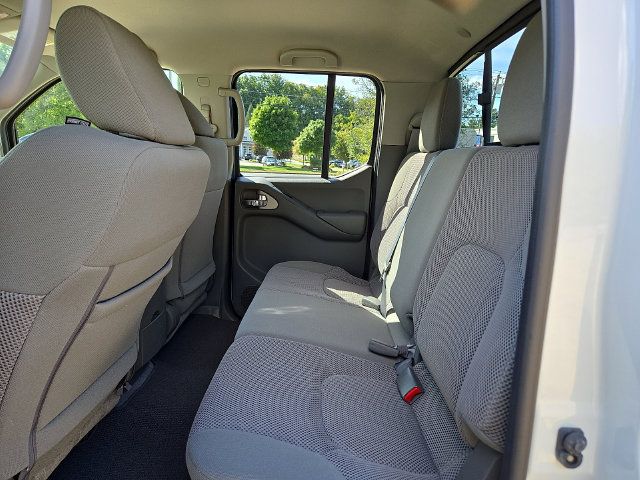 Used 2018 Nissan Frontier SV w/ Value Truck Package AWD/4WD image 20