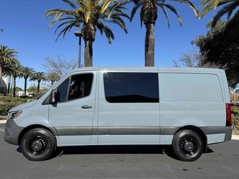 Used 2023 Mercedes-Benz Sprinter 2500 image 13