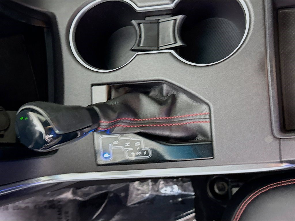 Used 2017 Toyota Camry SE FWD image 19