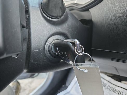 Used 2021 Toyota Corolla SE w/ Carpet Mat Package (TMS) image 19