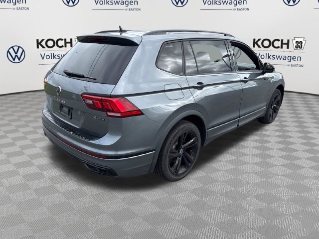 Certified 2023 Volkswagen Tiguan SE R-Line AWD/4WD image 8