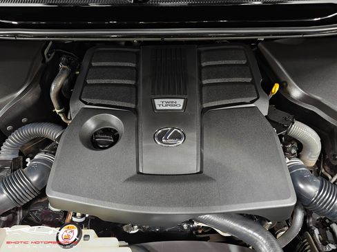 Used 2024 Lexus GX 550 w/ Accessory Package (2T) AWD/4WD image 25